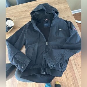 Tommy Hilfiger Men's Black Windbreaker/Jacket